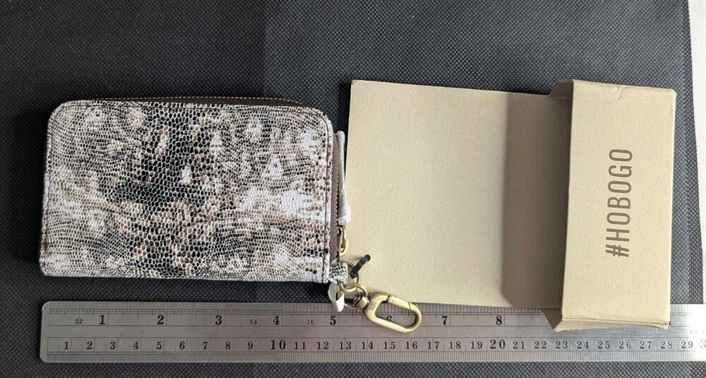 Hobo Card Case, Wallet - Waver Lizard Print, Hobo Go, NWT - Picture 4 of 7